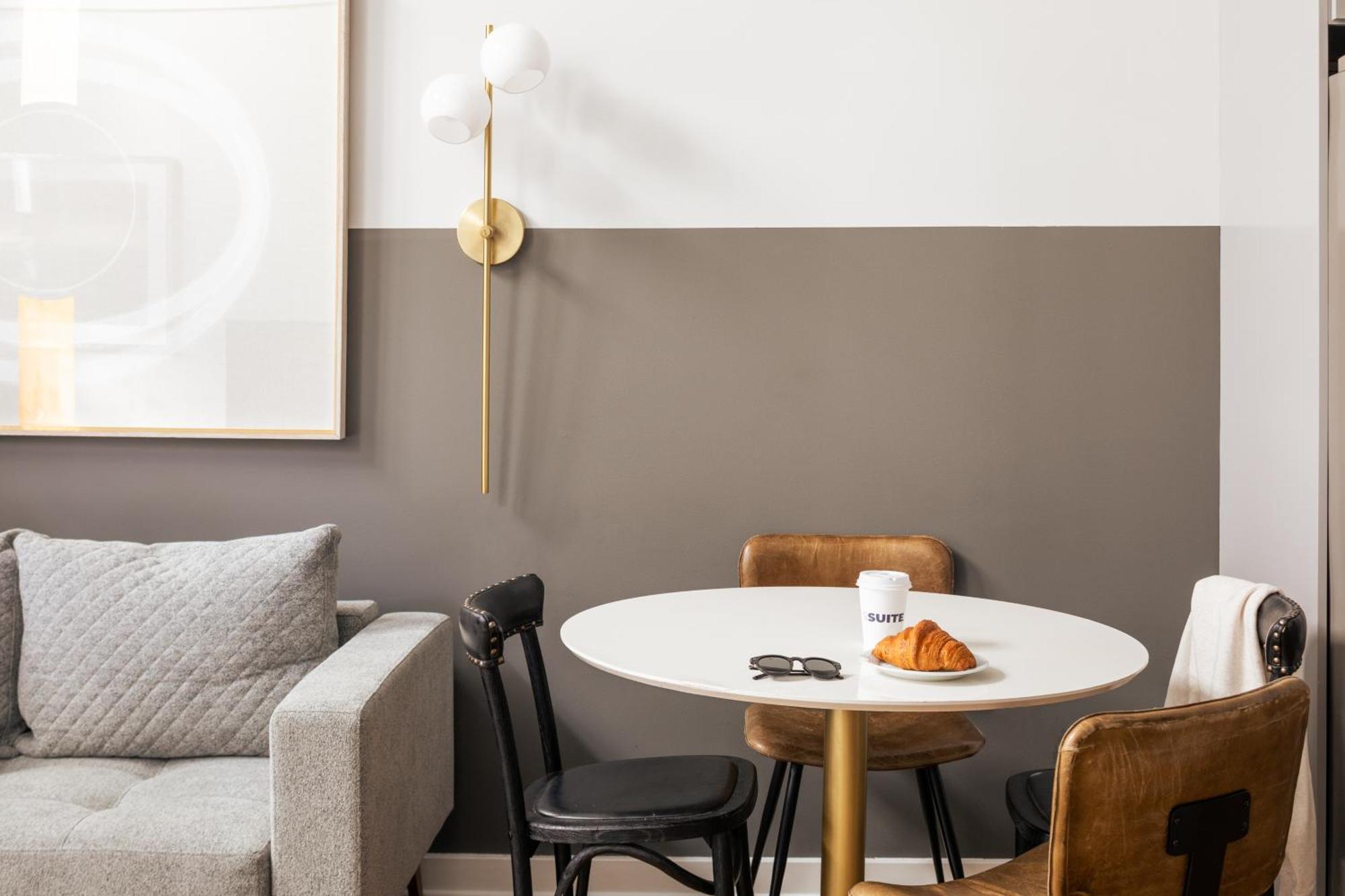 Sosuite At The Vine - Old Philadelphia