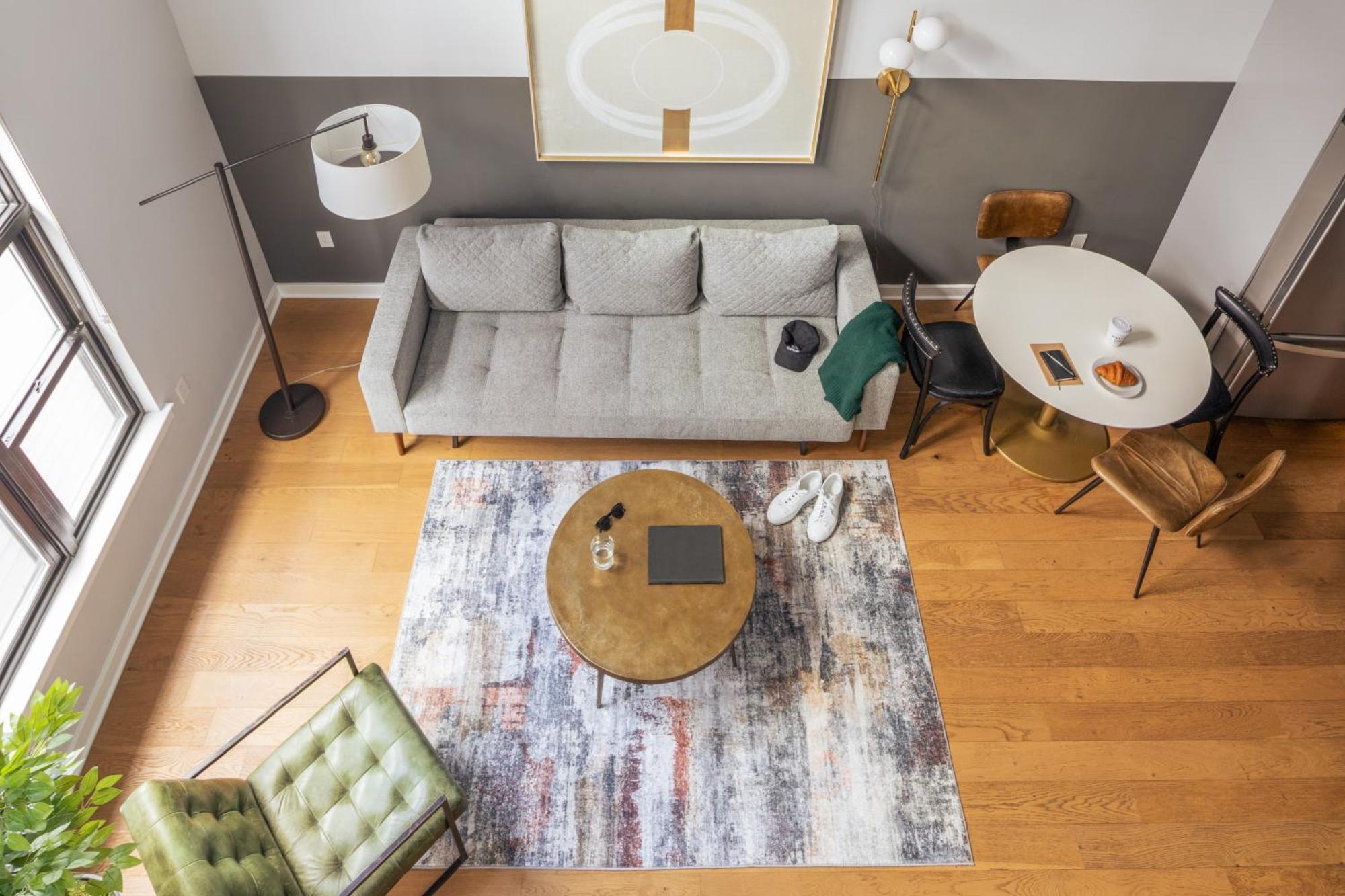 Sosuite At The Vine - Old Filadelfia